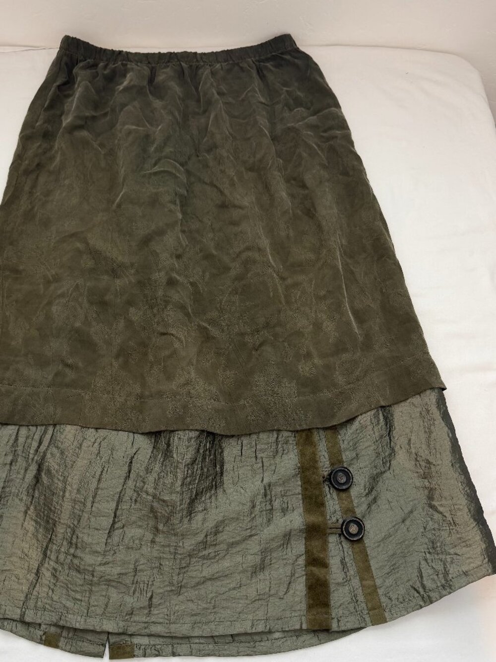 Vintage Olive Green Crinkle Midi Skirt Layered Boho Prairie Grunge Elastic Waist